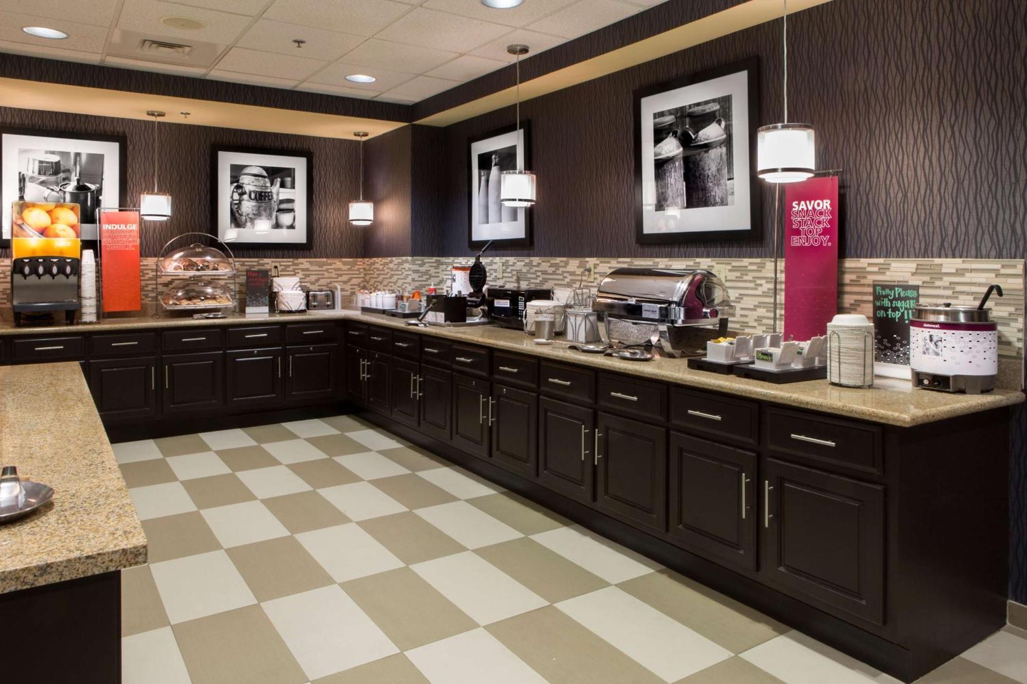Hampton Inn Troy Luaran gambar